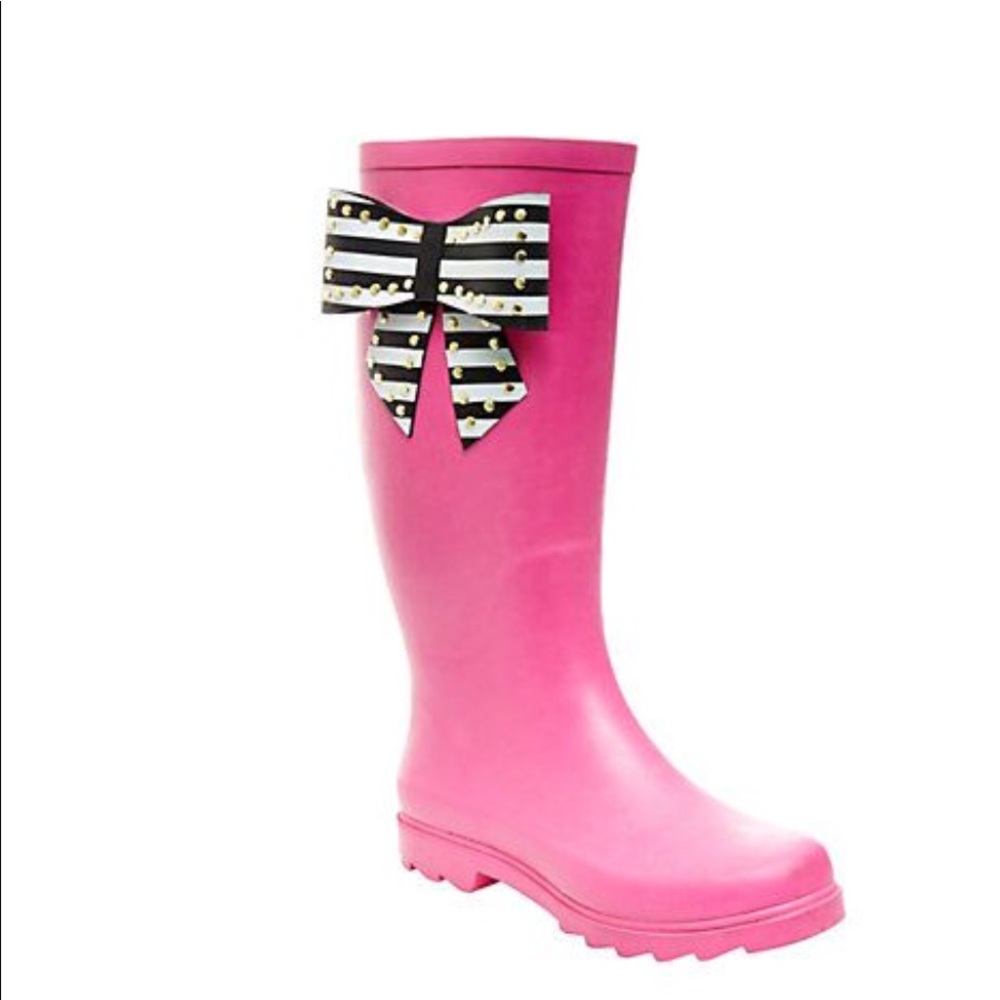 Betsy Johnson “Stormm” rain boots